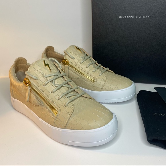 GIUSEPPE ZANOTTI Beige Low Top Crocodile Sneakers - Picture 3 of 16